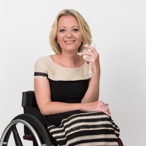 julie fernandez cropped